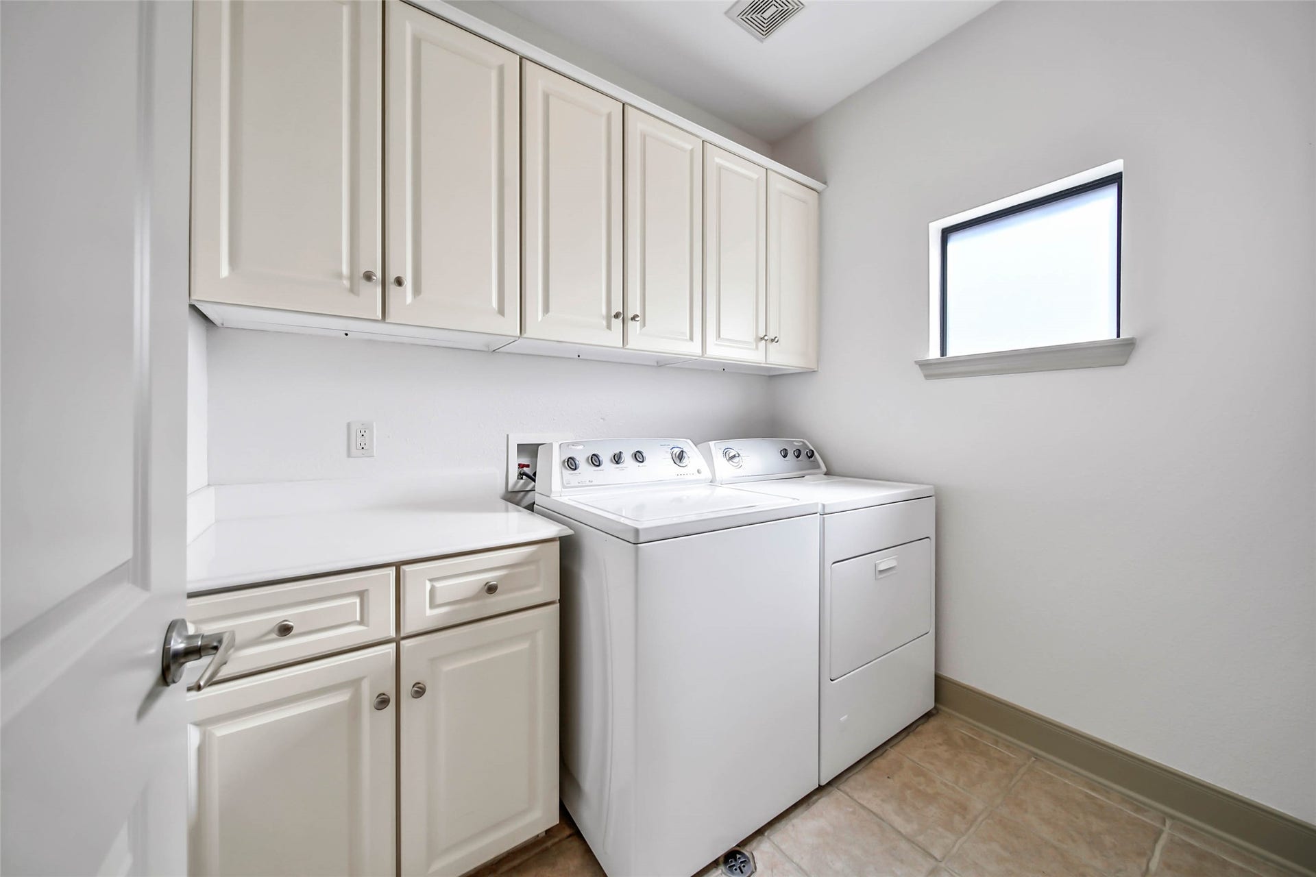 5221 Eigel Street, Houston, TX 77007