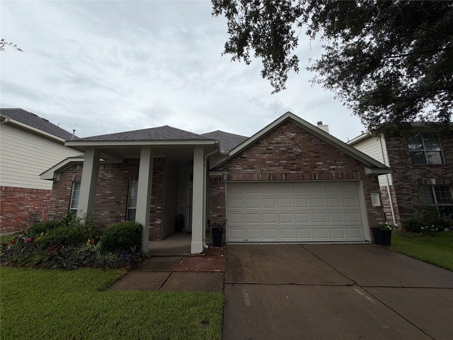 Property photo for 1922 Tower Bell Lane, Missouri City, TX