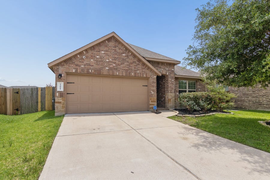 Property photo for 23811 Barca Rosa Lane, Katy, TX