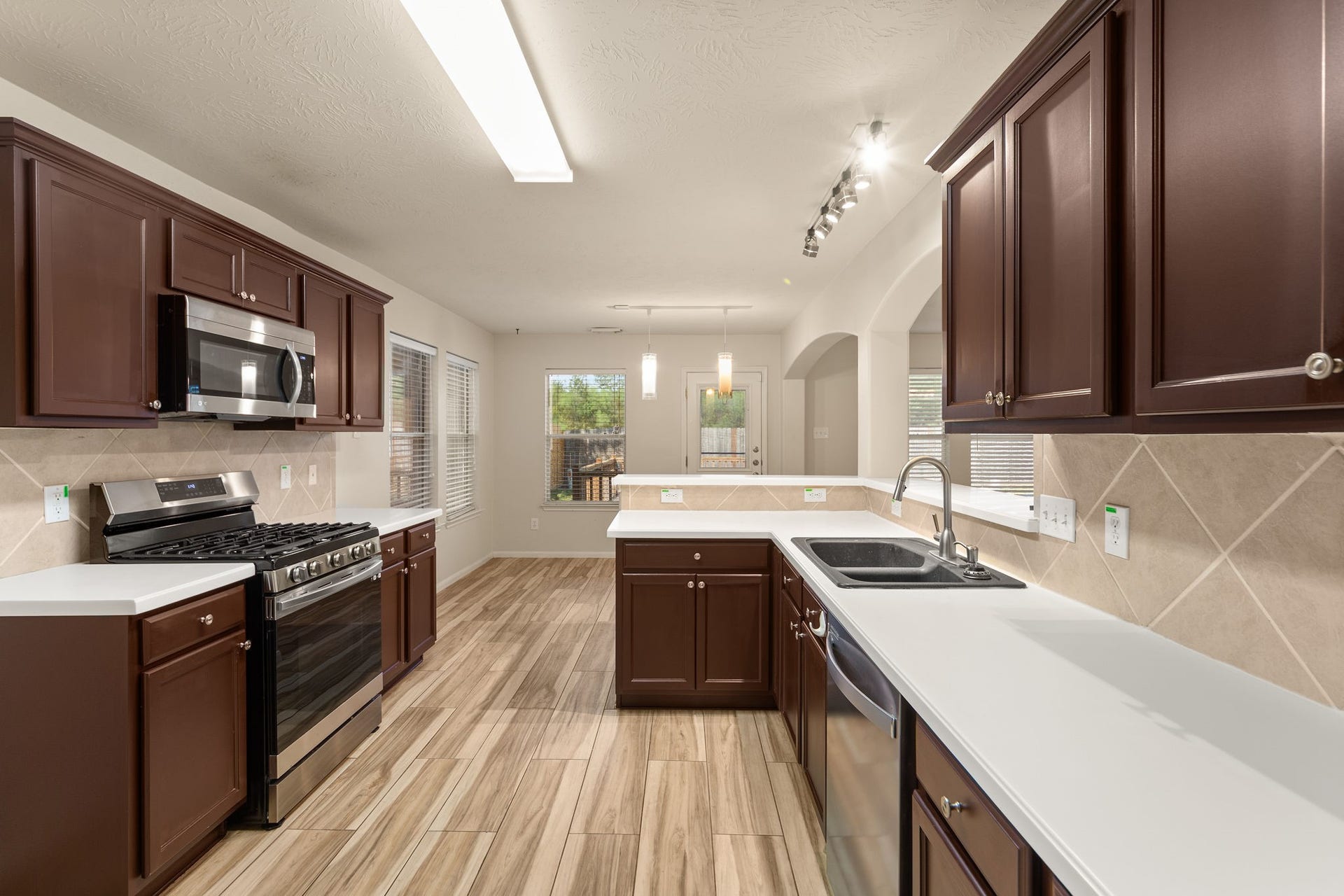 2734 Sage Bluff Avenue, Richmond, TX 77469