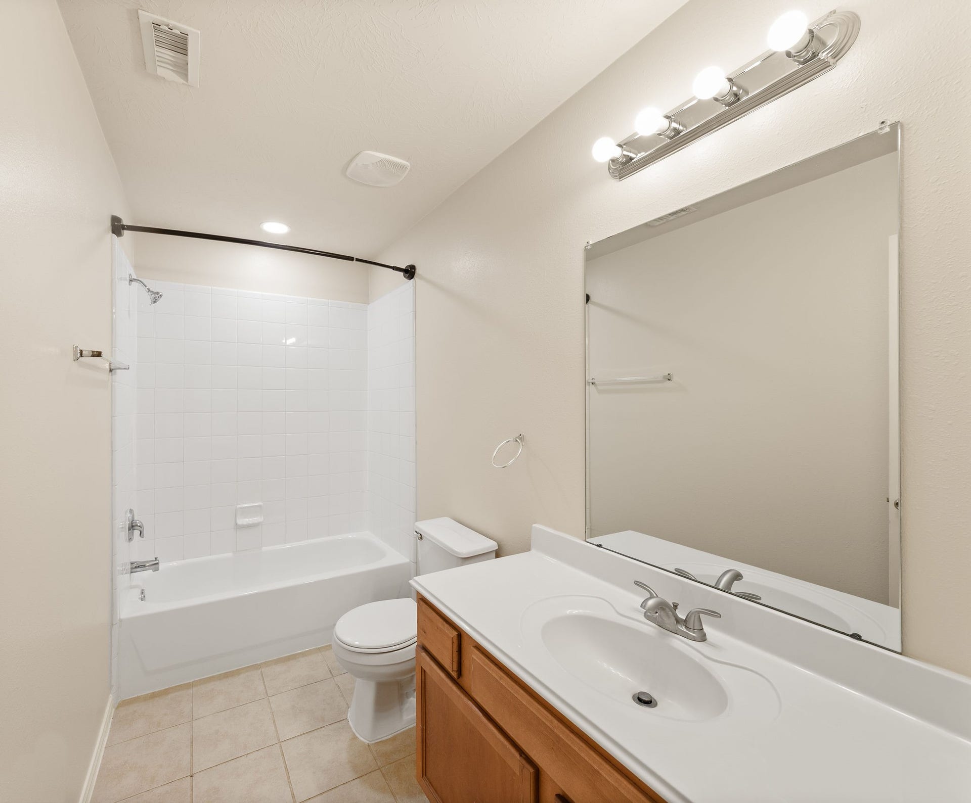 upstairs full bath