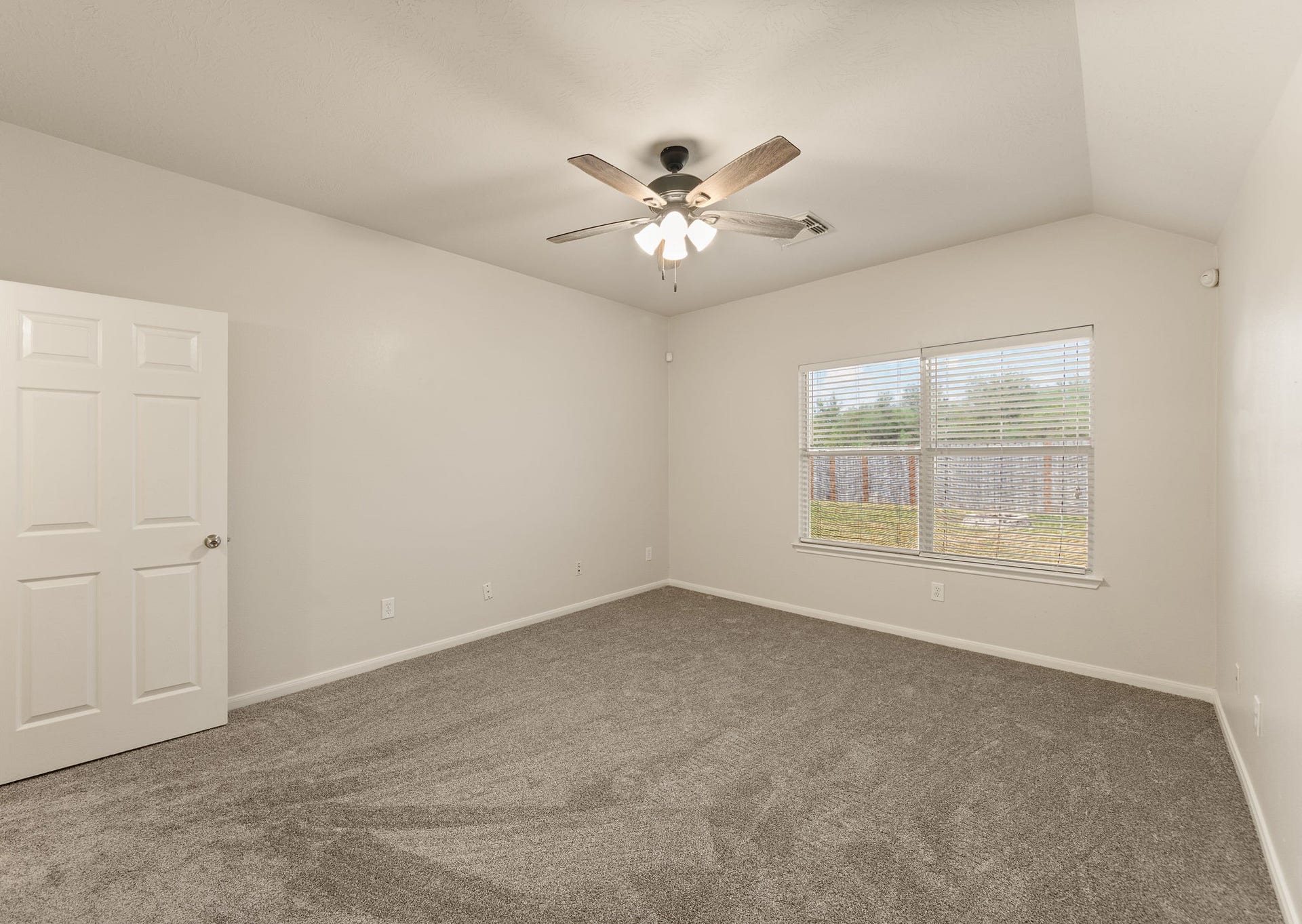 2734 Sage Bluff Avenue, Richmond, TX 77469