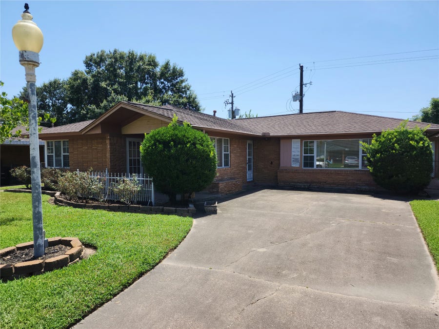 Property photo for 11319 Walk Drive, Houston, TX