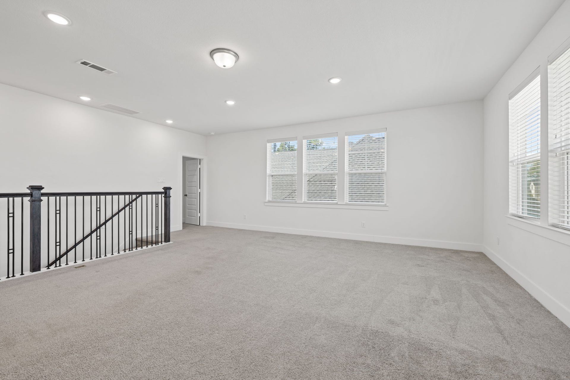 9211 Fury Landing Lane, Tomball, TX 77375 Spacious gameroom holds a crowd