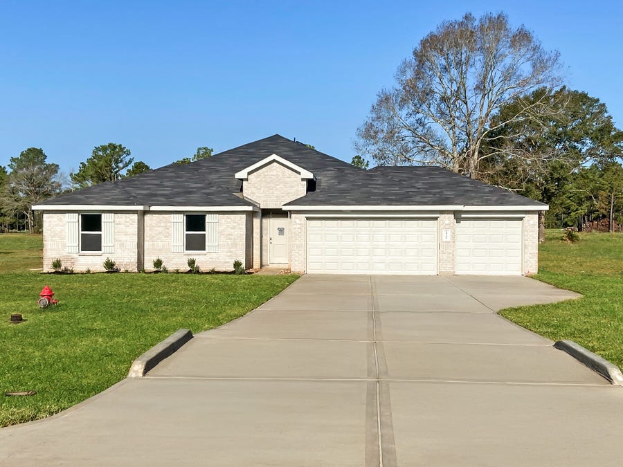 Property photo for 10531 Aren Road, Conroe, TX