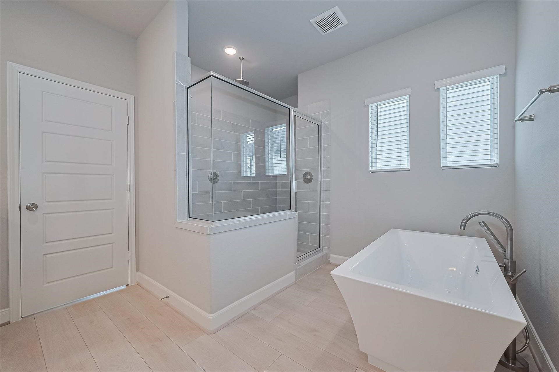 8925 Grovner Place, Houston, TX 77055 8925 Grovner Place, Houston, TX 77055