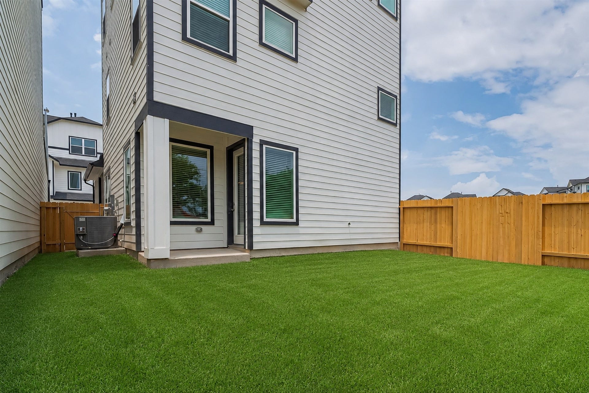 8925 Grovner Place, Houston, TX 77055 8925 Grovner Place, Houston, TX 77055