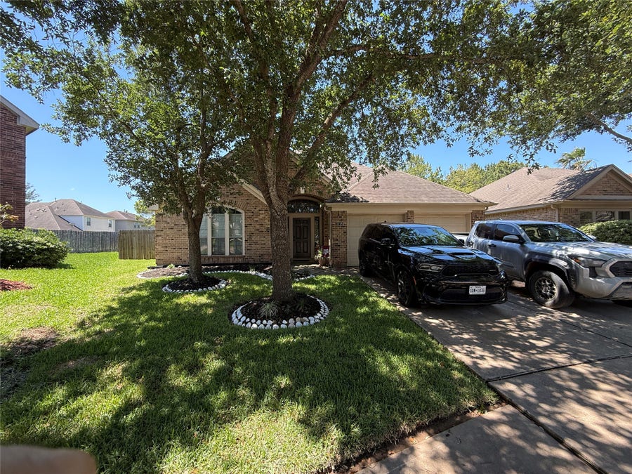 Property photo for 7418 LAKESAGE, Richmond, TX