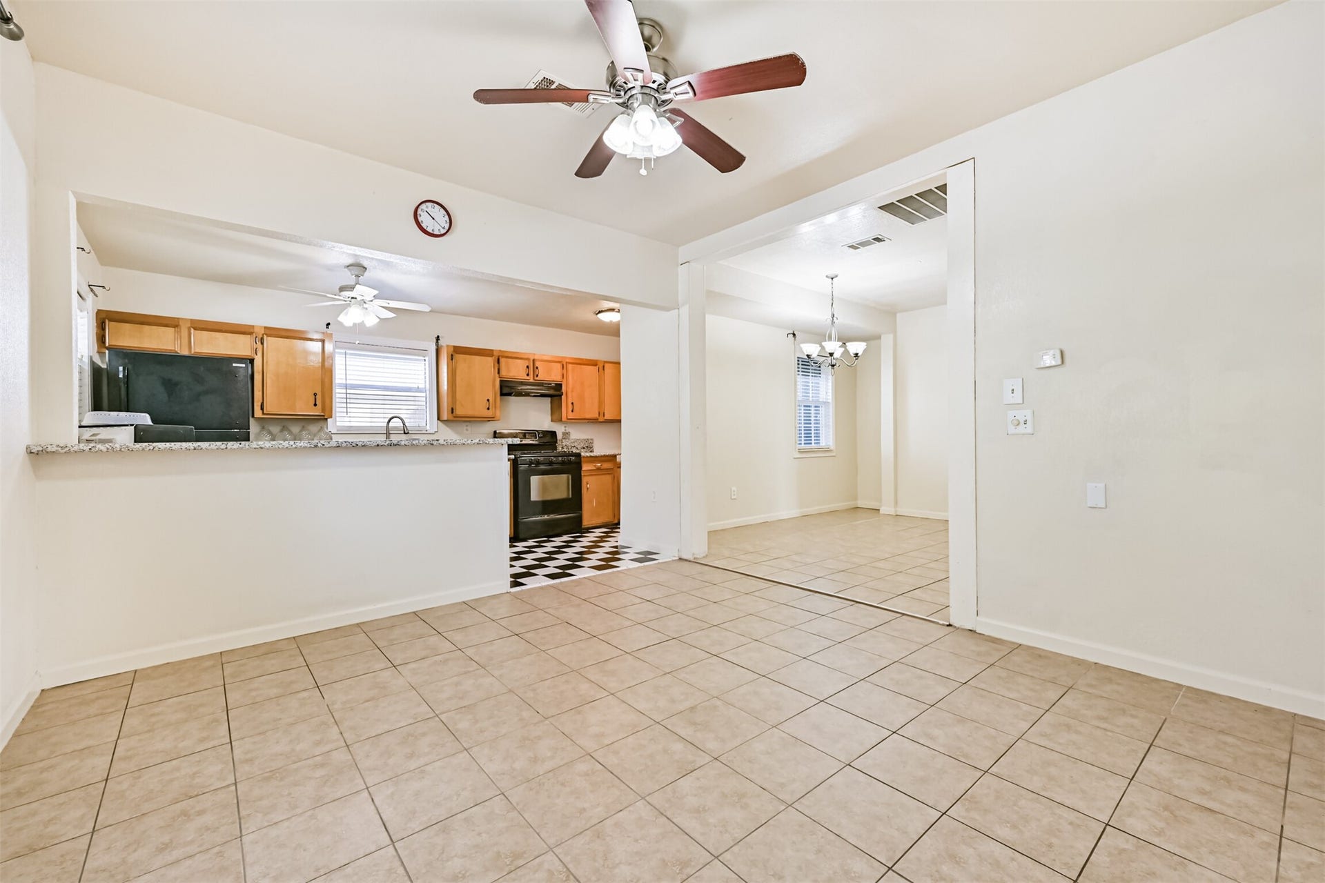 4928 Avenue P, Galveston, TX 77551 4928 Avenue P, Galveston, TX 77551