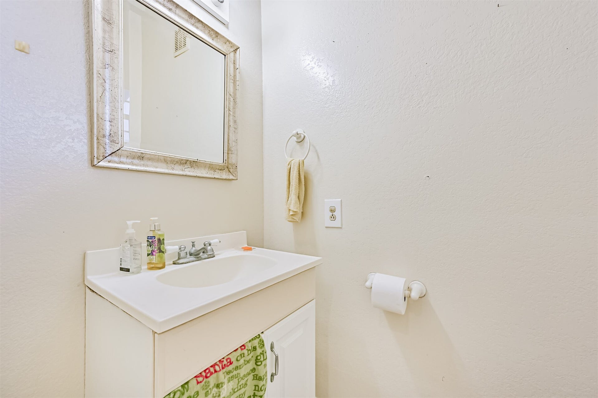 4928 Avenue P, Galveston, TX 77551 4928 Avenue P, Galveston, TX 77551