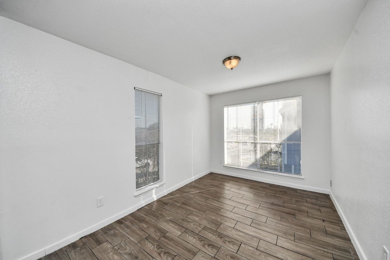 5625 Antoine Drive, #312, Houston, TX 77091 Dining Area