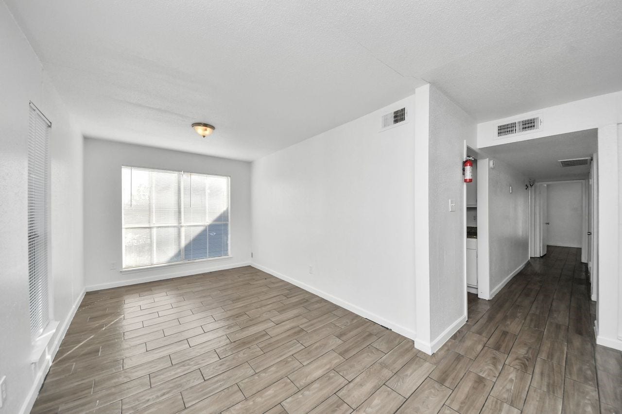 5625 Antoine Drive, #312, Houston, TX 77091 Dining area with an abundance of natural light