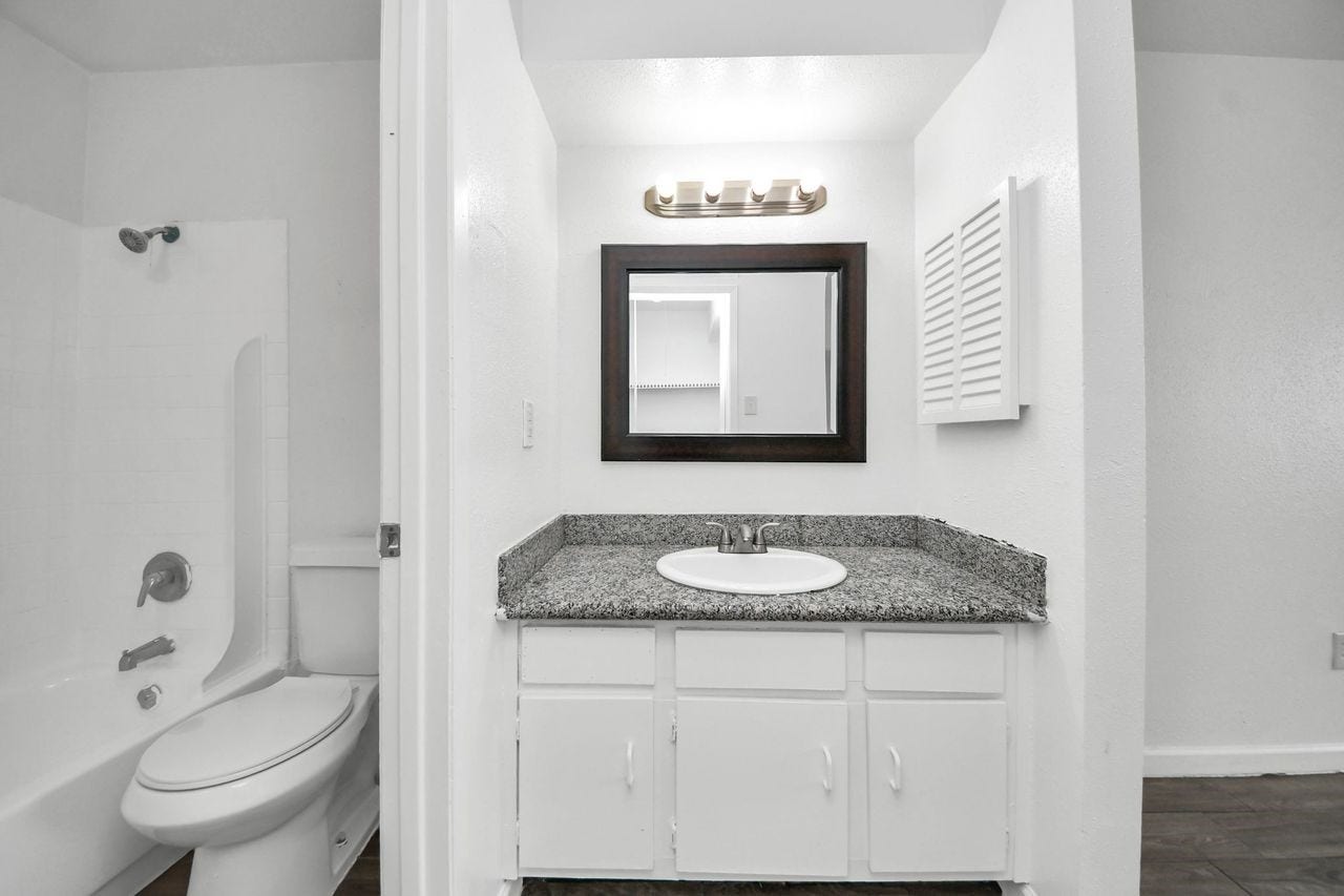 5625 Antoine Drive, #312, Houston, TX 77091 5625 Antoine Drive, #312, Houston, TX 77091