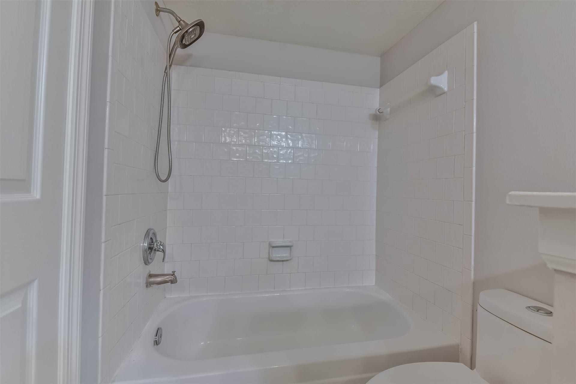 15 Shinyrock Place, The Woodlands, TX 77381 15 Shinyrock Place, The Woodlands, TX 77381