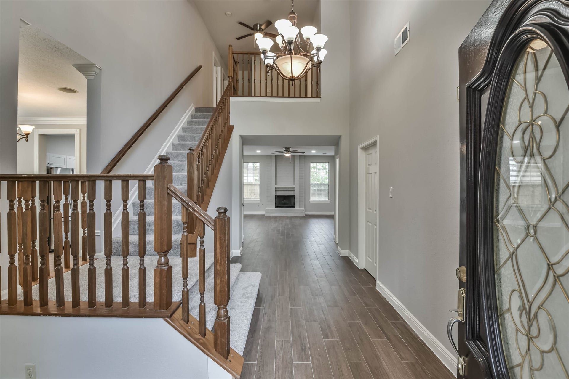 15 Shinyrock Place, The Woodlands, TX 77381 15 Shinyrock Place, The Woodlands, TX 77381