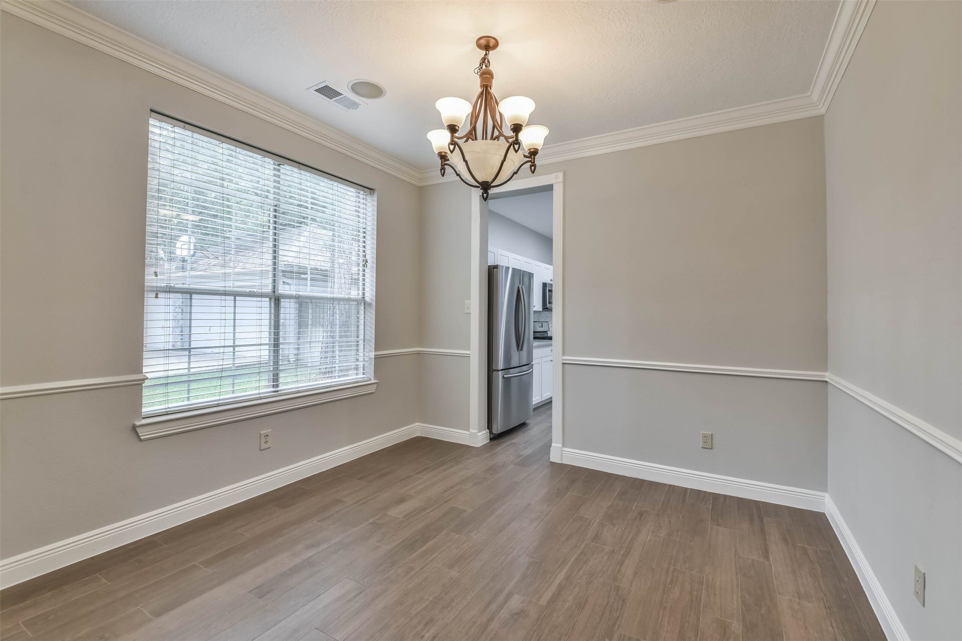 15 Shinyrock Place, The Woodlands, TX 77381 15 Shinyrock Place, The Woodlands, TX 77381