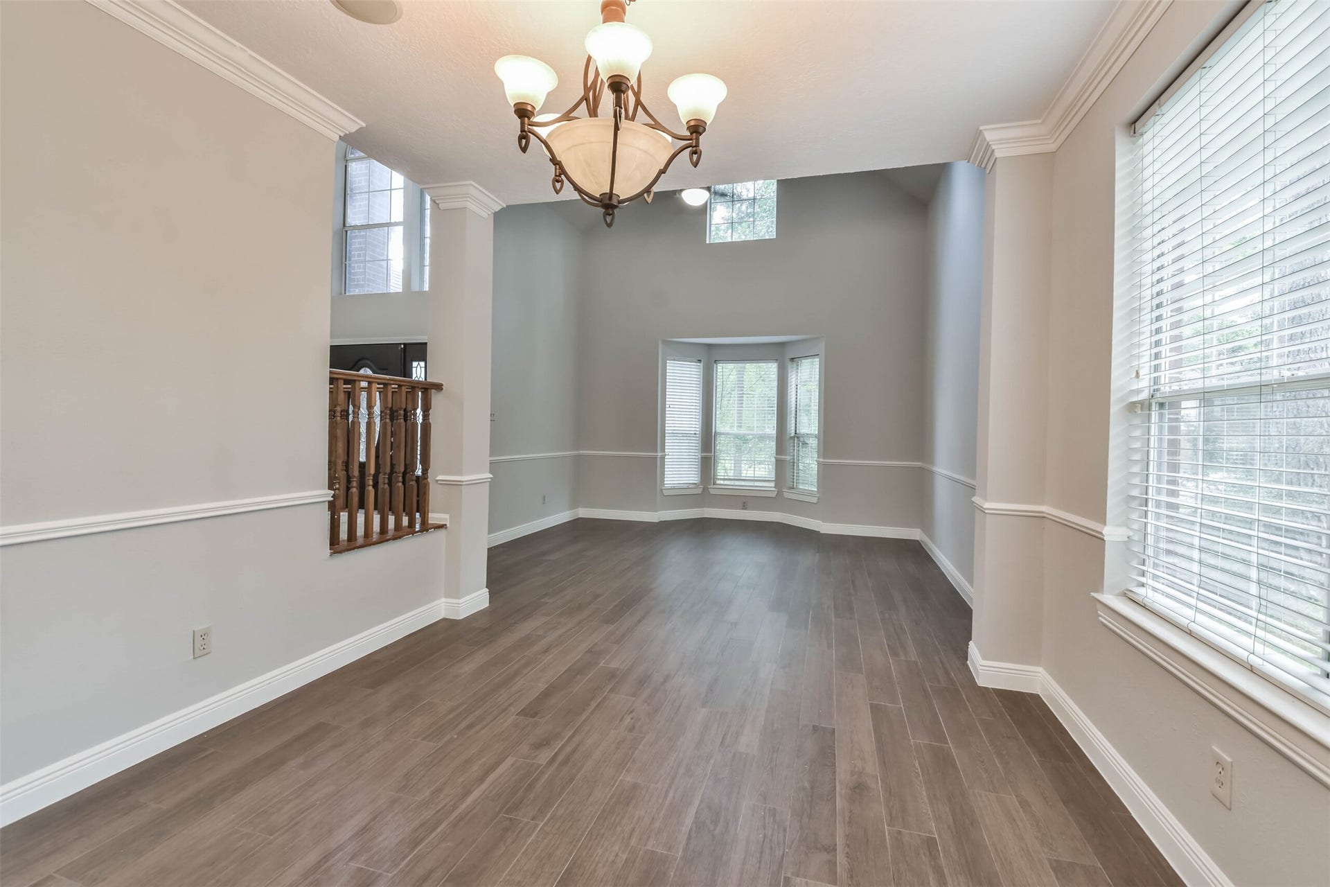 15 Shinyrock Place, The Woodlands, TX 77381 15 Shinyrock Place, The Woodlands, TX 77381