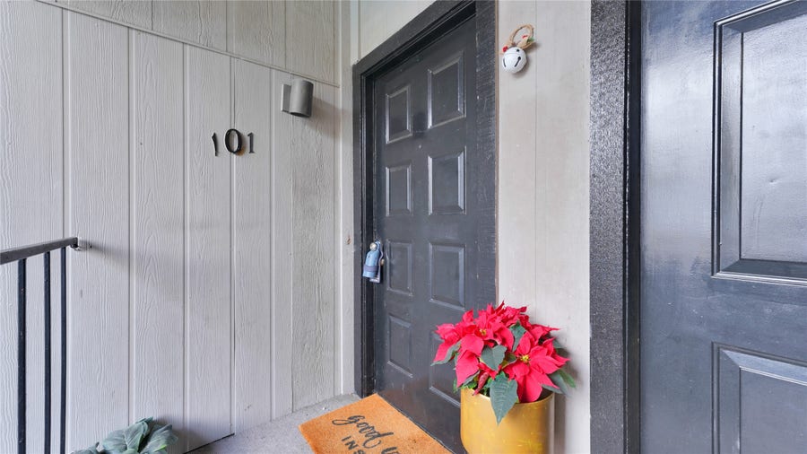 Property photo for 10811 Richmond Avenue, #101, Houston, TX