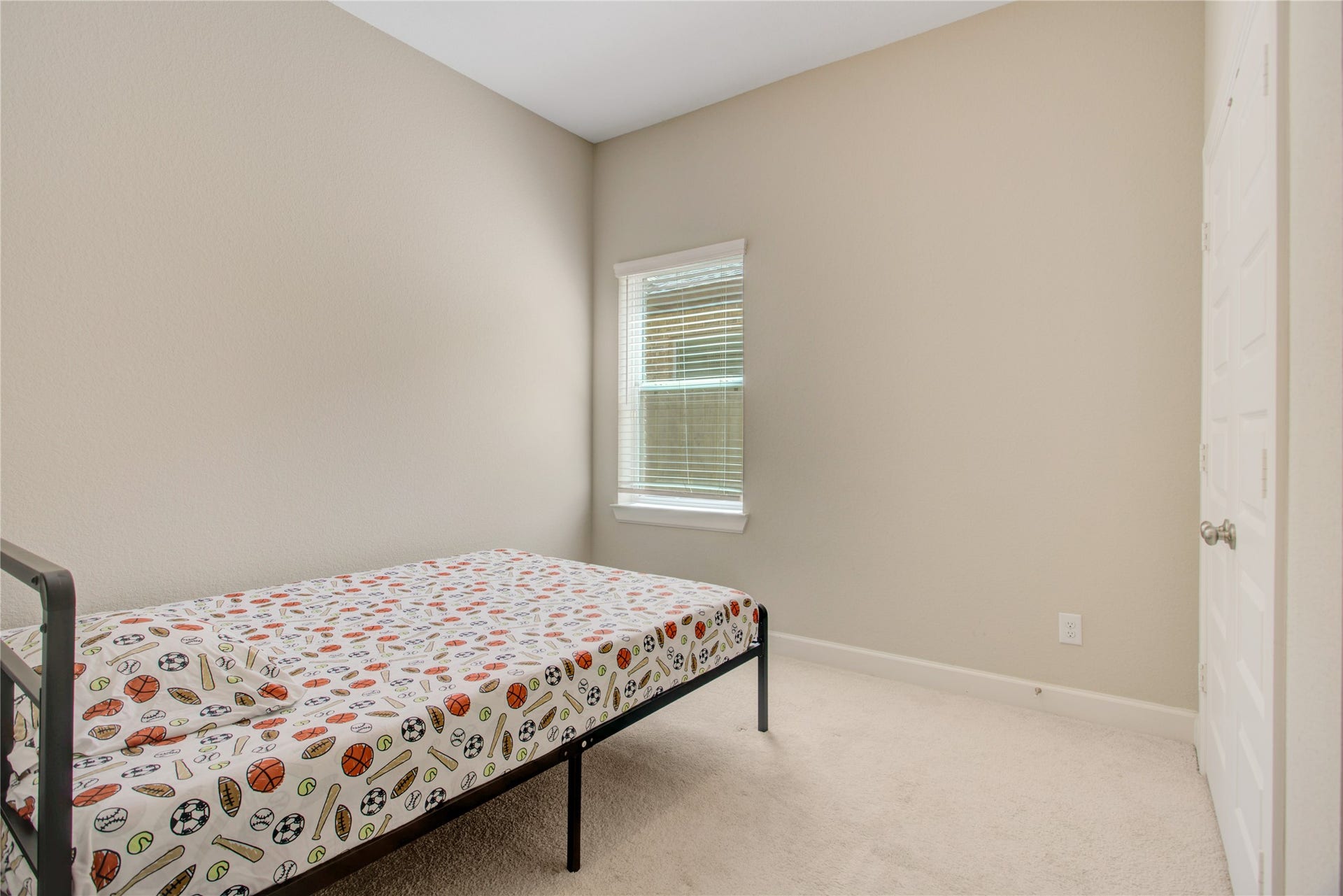 3423 Tranquil Harvest Trail, Richmond, TX 77406 One of the secondary bedroom.