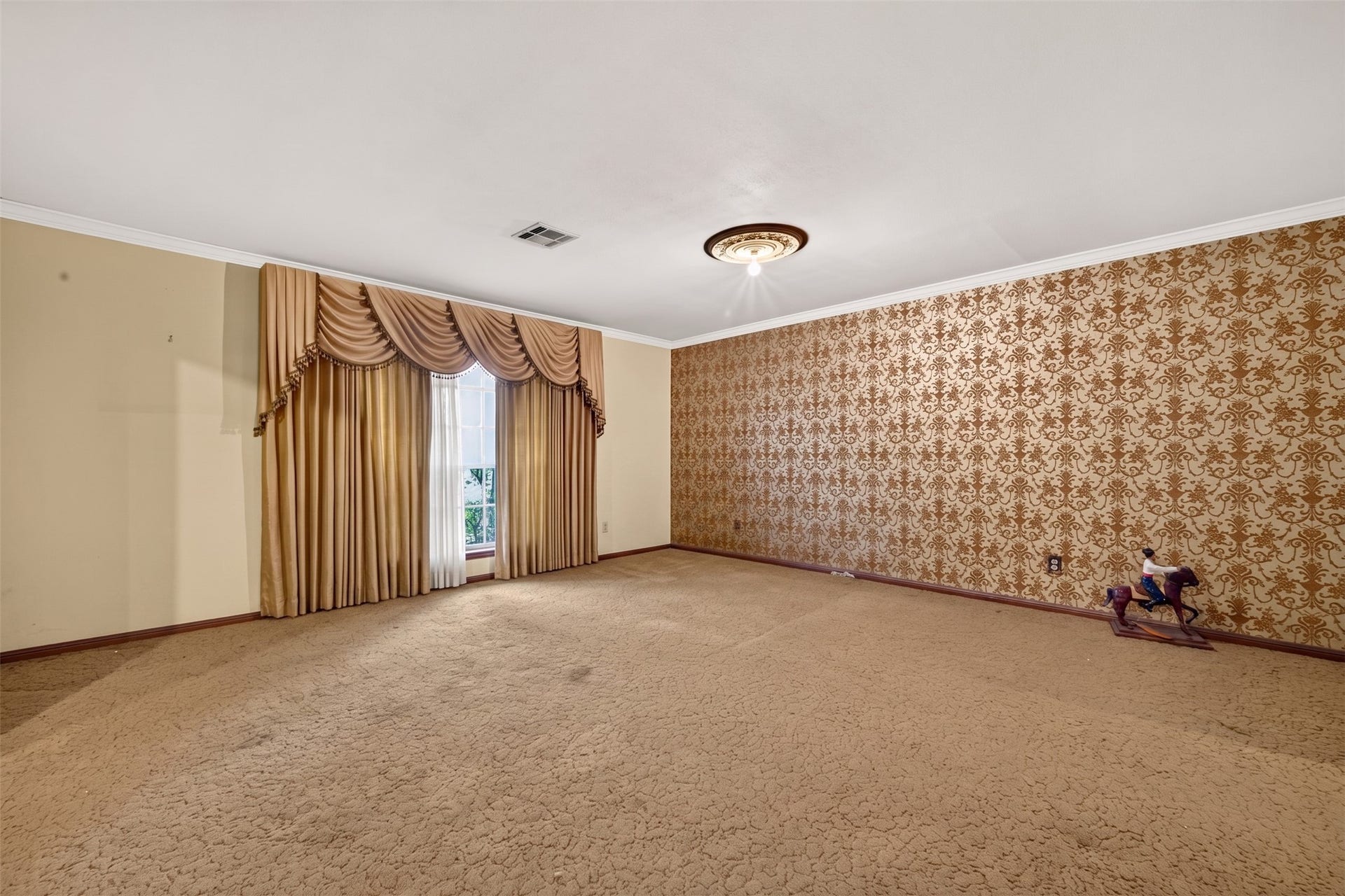 Formal Living room
