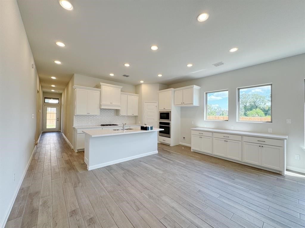 4026 Honeyspring Drive, Missouri City, TX 77459 4026 Honeyspring Drive, Missouri City, TX 77459