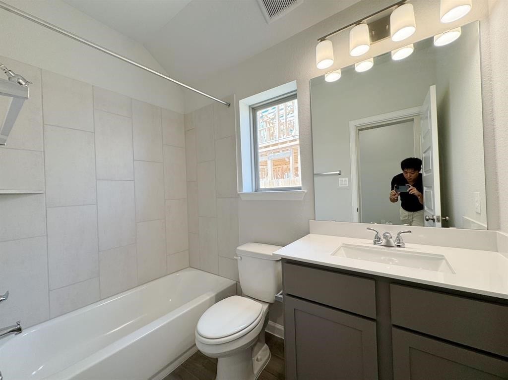 4026 Honeyspring Drive, Missouri City, TX 77459 4026 Honeyspring Drive, Missouri City, TX 77459
