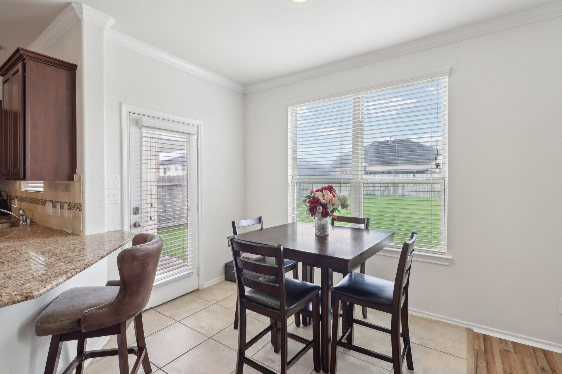 1827 Acorn Glen Trail, Fresno, TX 77545 1827 Acorn Glen Trail, Fresno, TX 77545