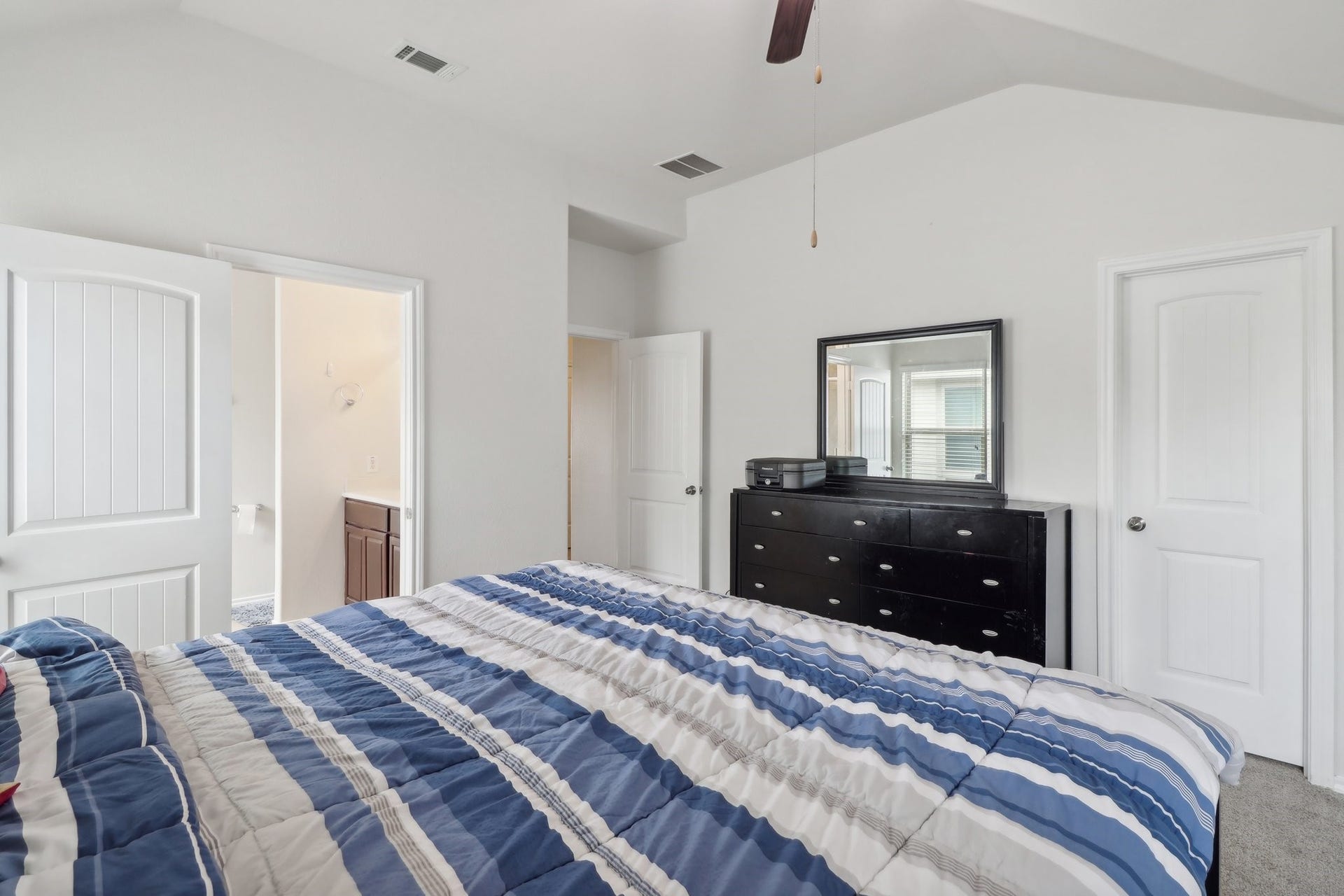 1827 Acorn Glen Trail, Fresno, TX 77545 1827 Acorn Glen Trail, Fresno, TX 77545