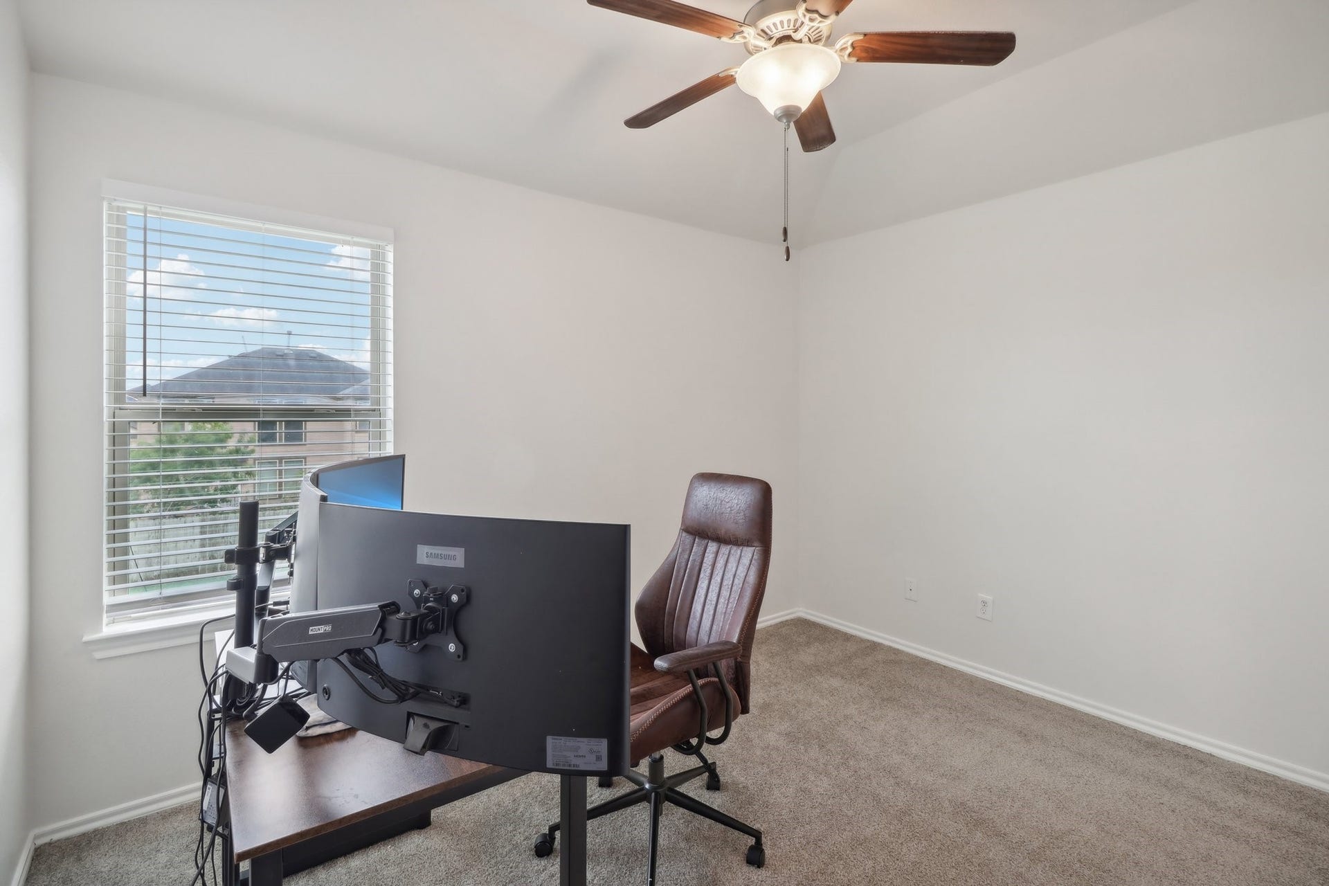 1827 Acorn Glen Trail, Fresno, TX 77545 1827 Acorn Glen Trail, Fresno, TX 77545