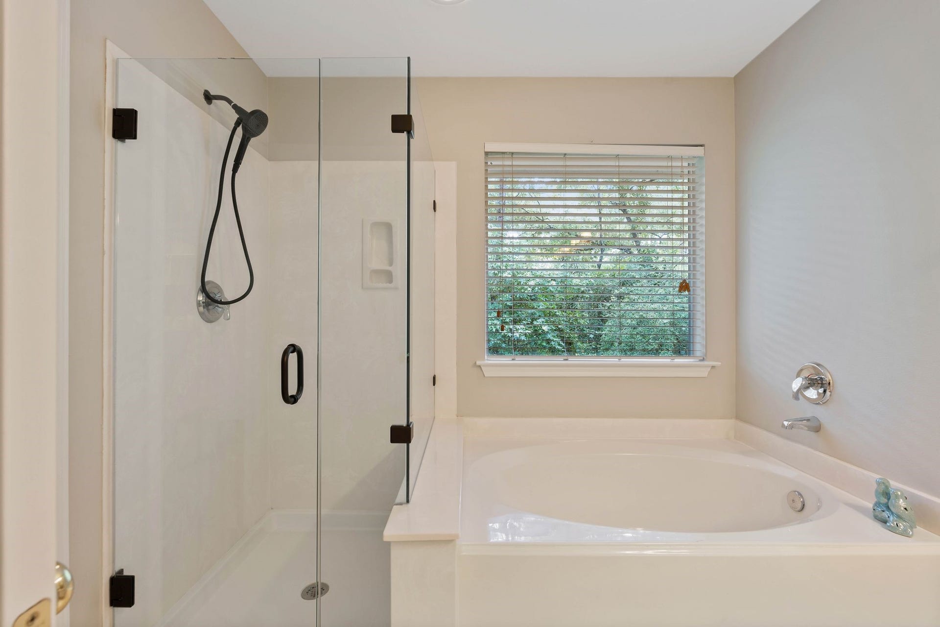 50 Leafstalk Court, The Woodlands, TX 77382 master bathroom with garden tub, separate shower