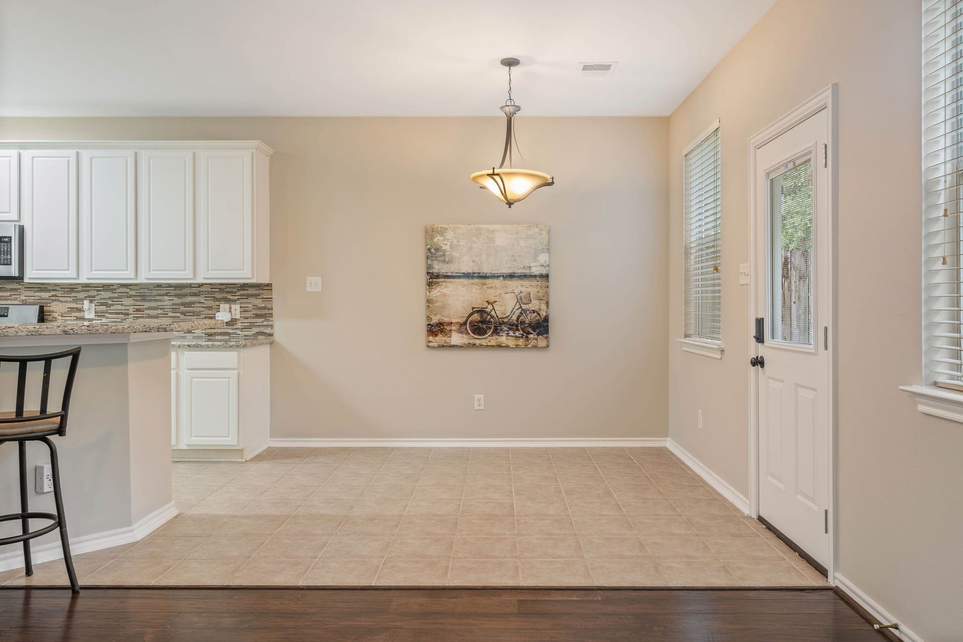 50 Leafstalk Court, The Woodlands, TX 77382 full size breakfast room