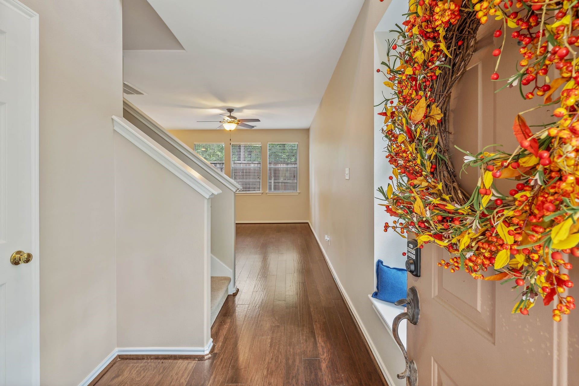 50 Leafstalk Court, The Woodlands, TX 77382 Enter this townhome on the ground level where the living space, kitchen and half bath are located