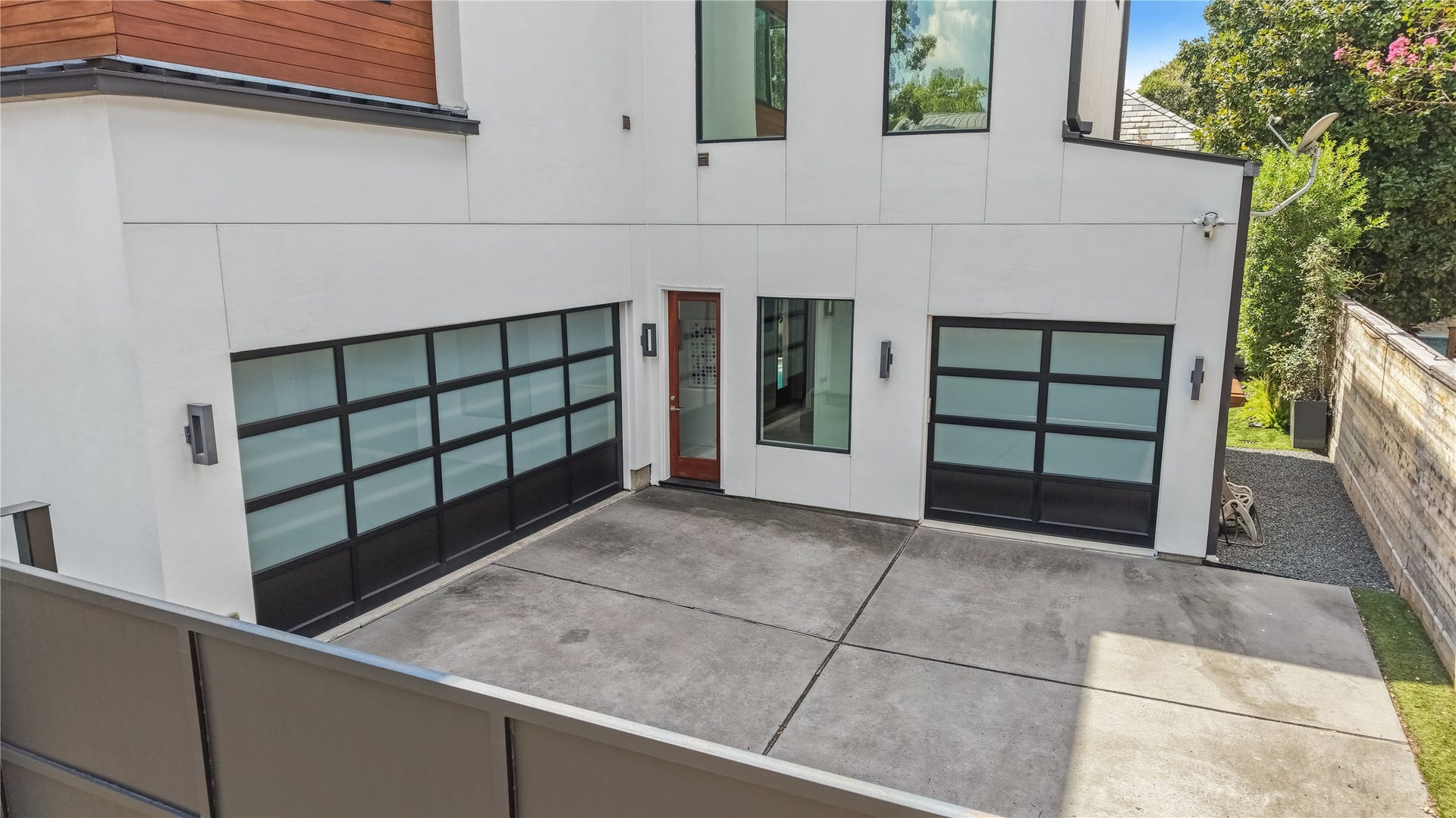 2608 Barbara Lane, Houston, TX 77005 Inside your private gated entry, a spacious parking area leads to your three-car garage. Abundant additional parking for family and friends in addition to the circular front driveway.