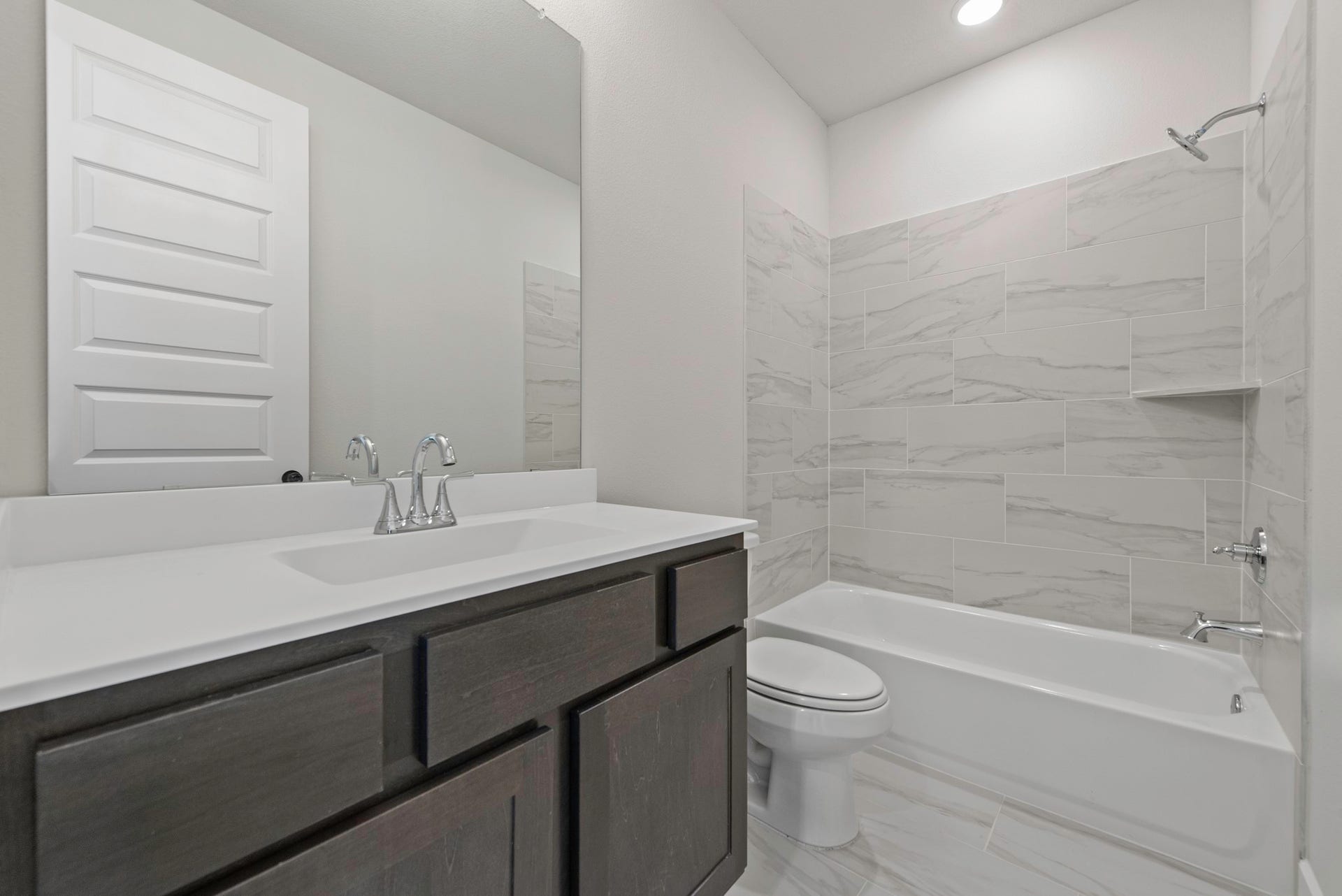 7807 Clover Gully Lane, Katy, TX 77493 Representative image; features, selections and colors may vary.
