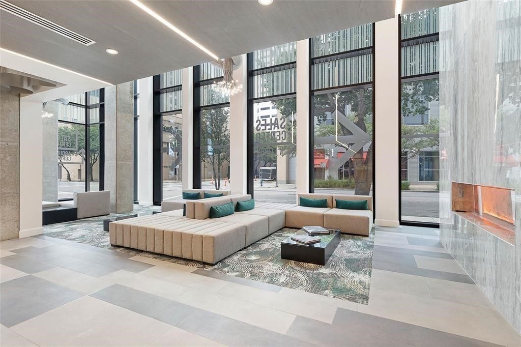 1211 Caroline Street, #1708, Houston, TX 77002 1211 Caroline Street, #1708, Houston, TX 77002