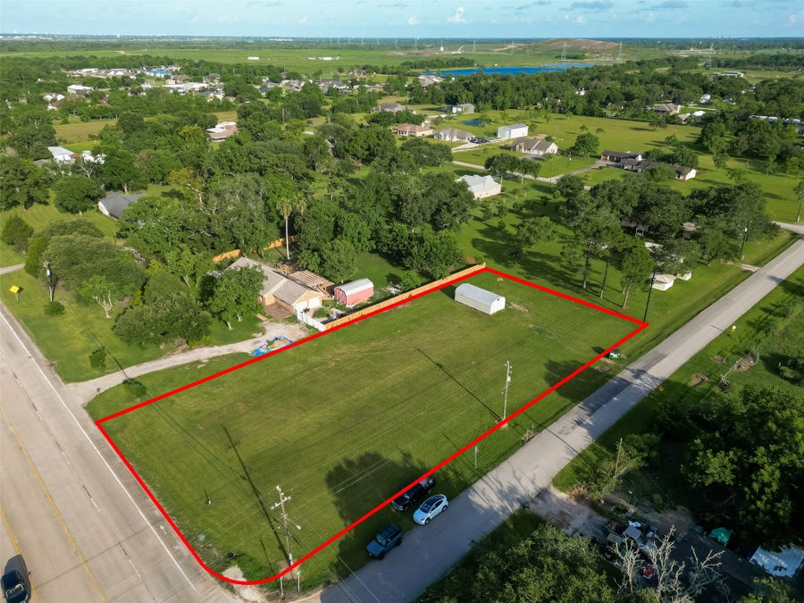 Property photo for 11111 Fm 1764 Road, Santa Fe, TX