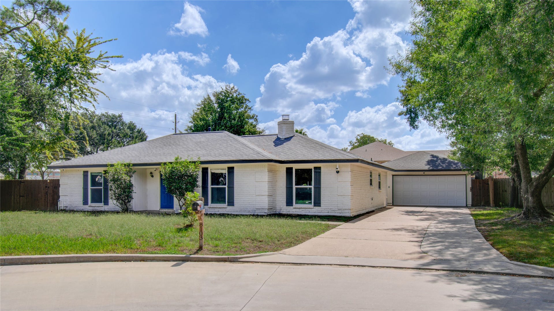 8103 Schaffer Lane, Houston, TX 77070 8103 Schaffer Lane, Houston, TX 77070