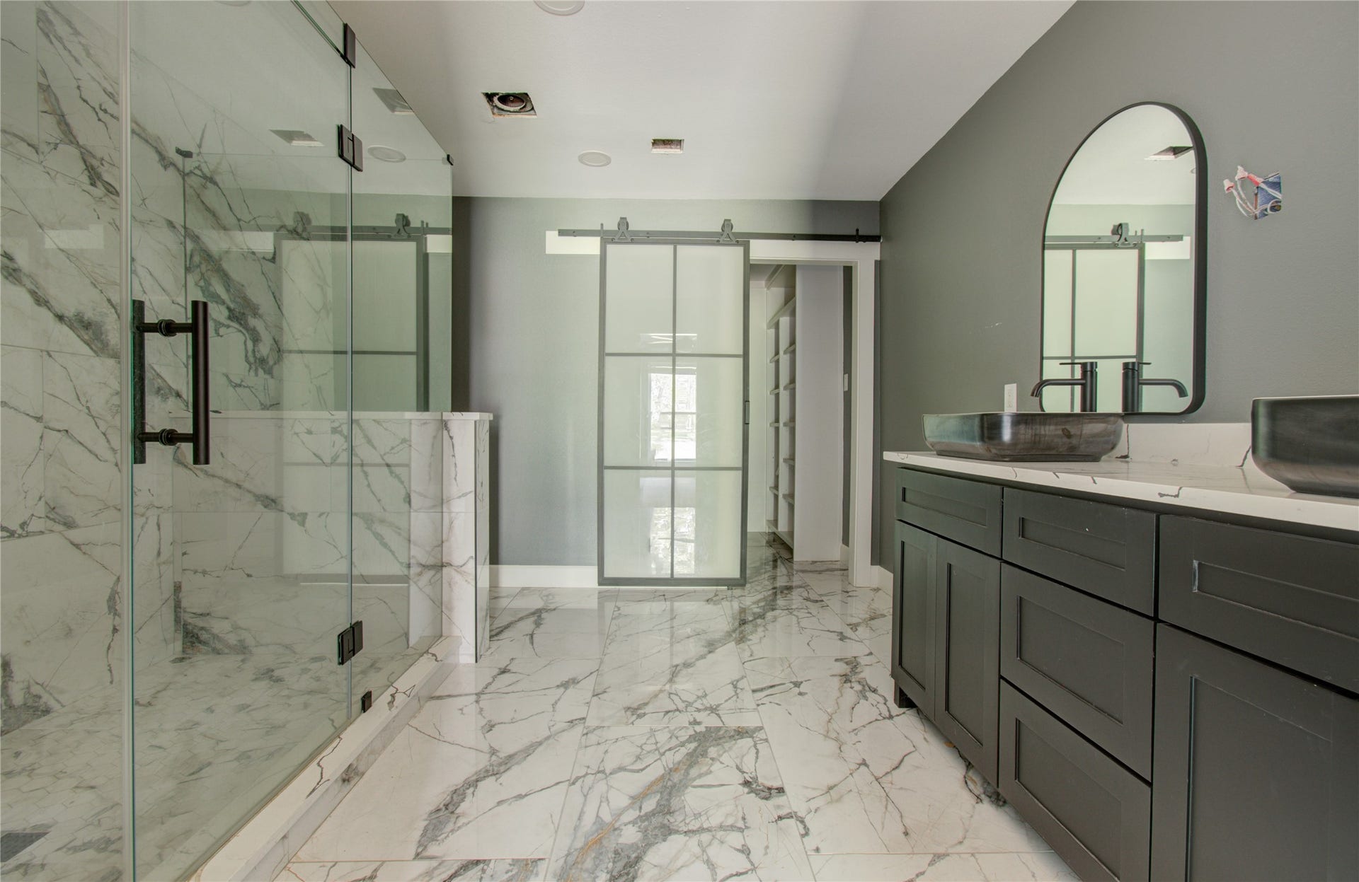 8103 Schaffer Lane, Houston, TX 77070 Primary Bath