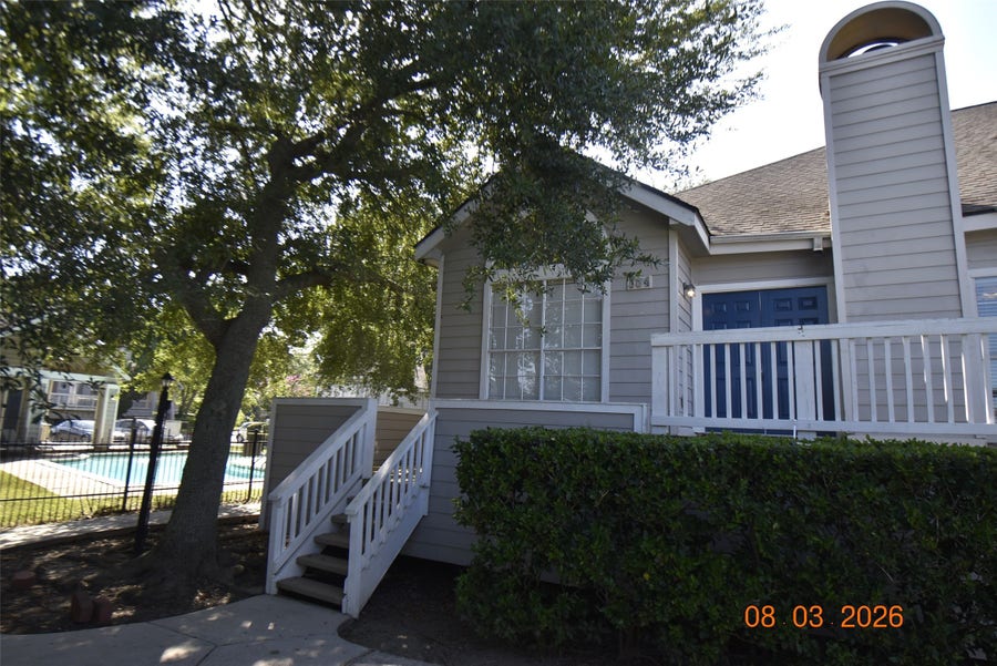 Property photo for 111 Dunbar Estates Drive, #804, Friendswood, TX