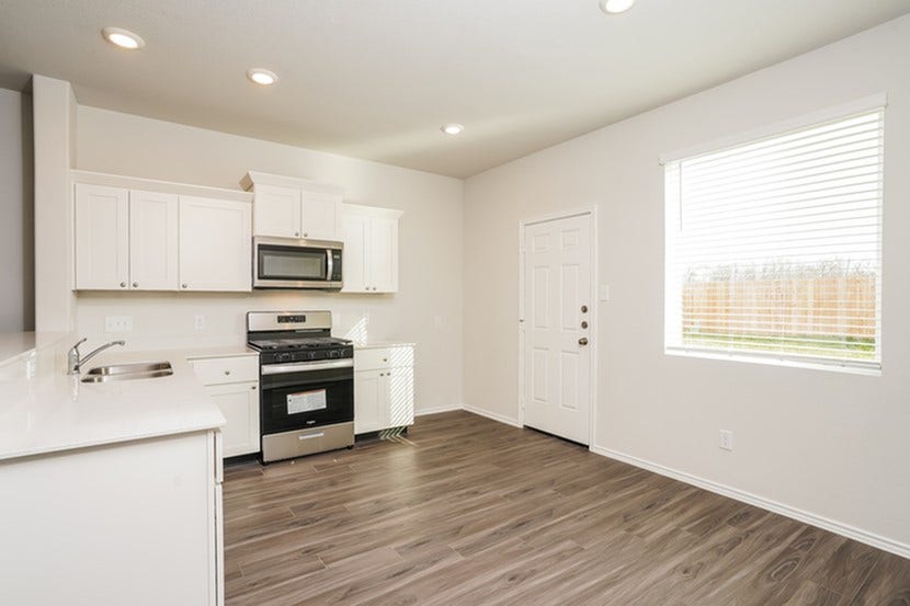 8813 E Lone Trail Boulevard, Texas City, TX 77591 Photos may be representative of the floor plan and not the exact home. Finishes, layout, and features of the actual property for lease may vary.