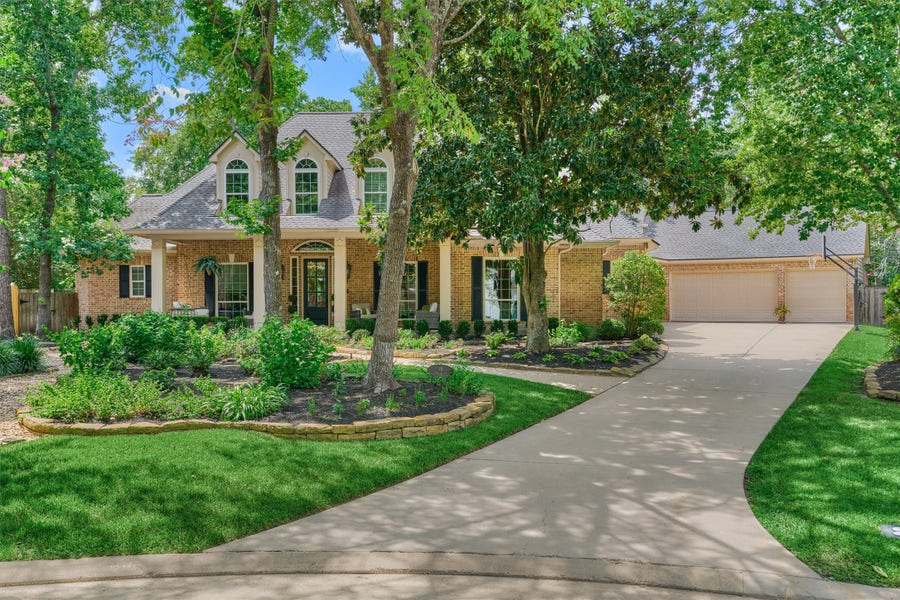 Property photo for 18 Treevine Court, The Woodlands, TX