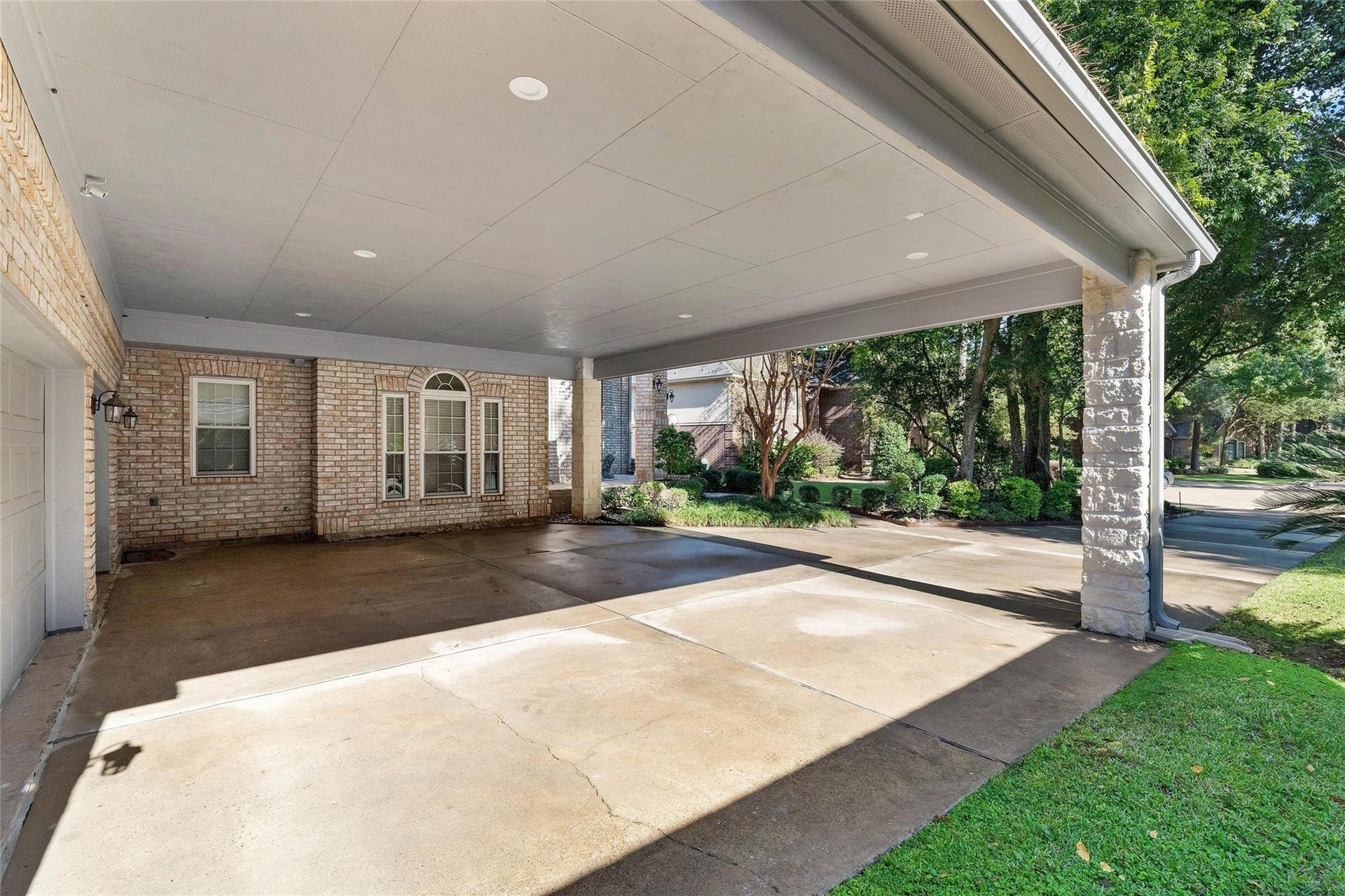 14142 Champion Village Drive, Houston, TX 77069