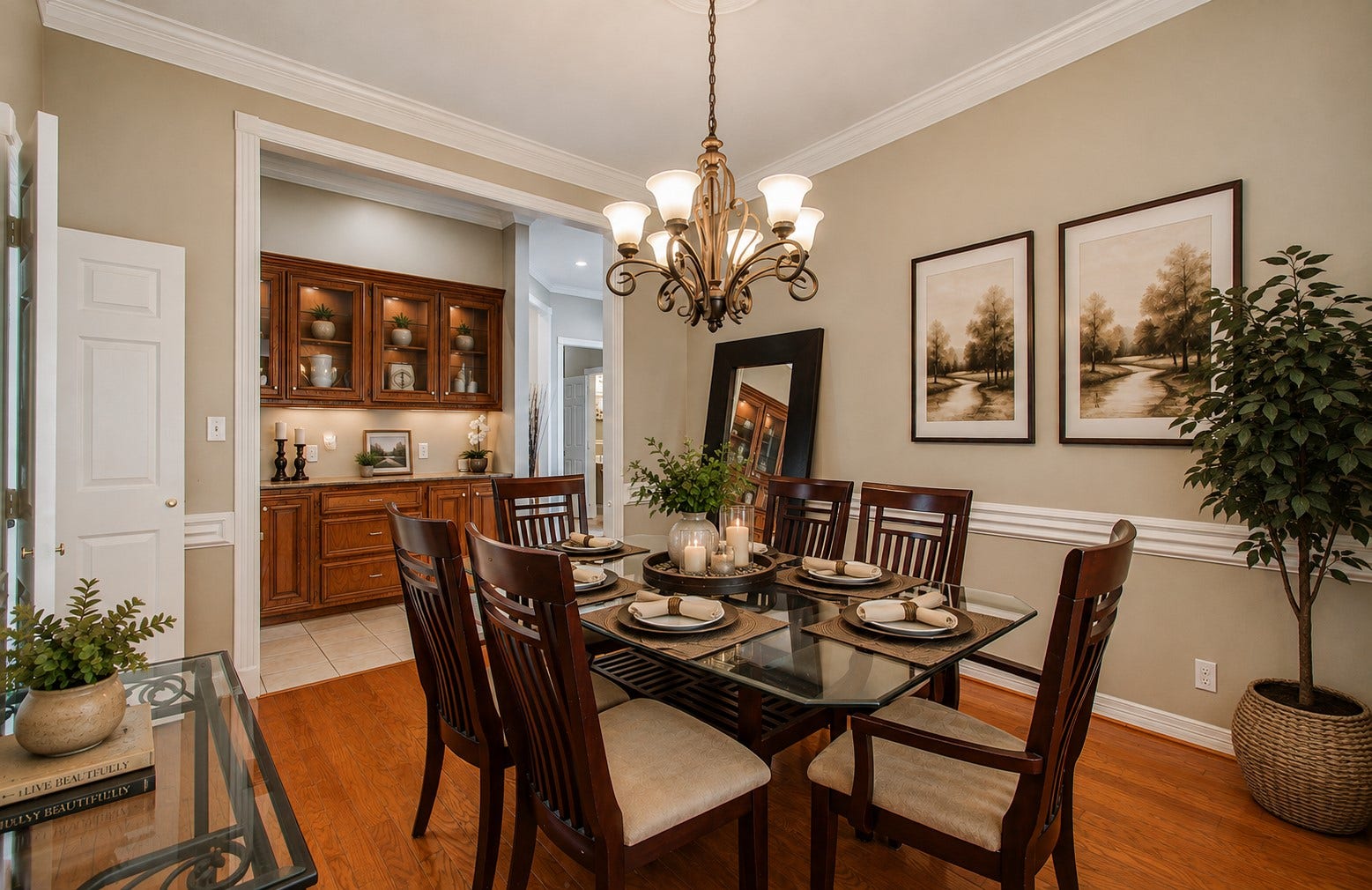 Formal living right off the family room/kitchen