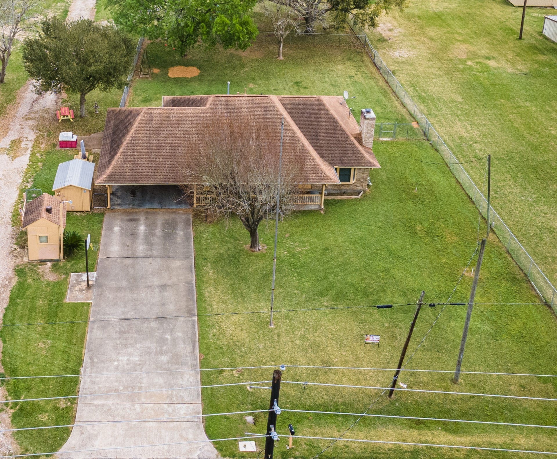 2517 Avenue L, Santa Fe, TX 77510 2517 Avenue L, Santa Fe, TX 77510