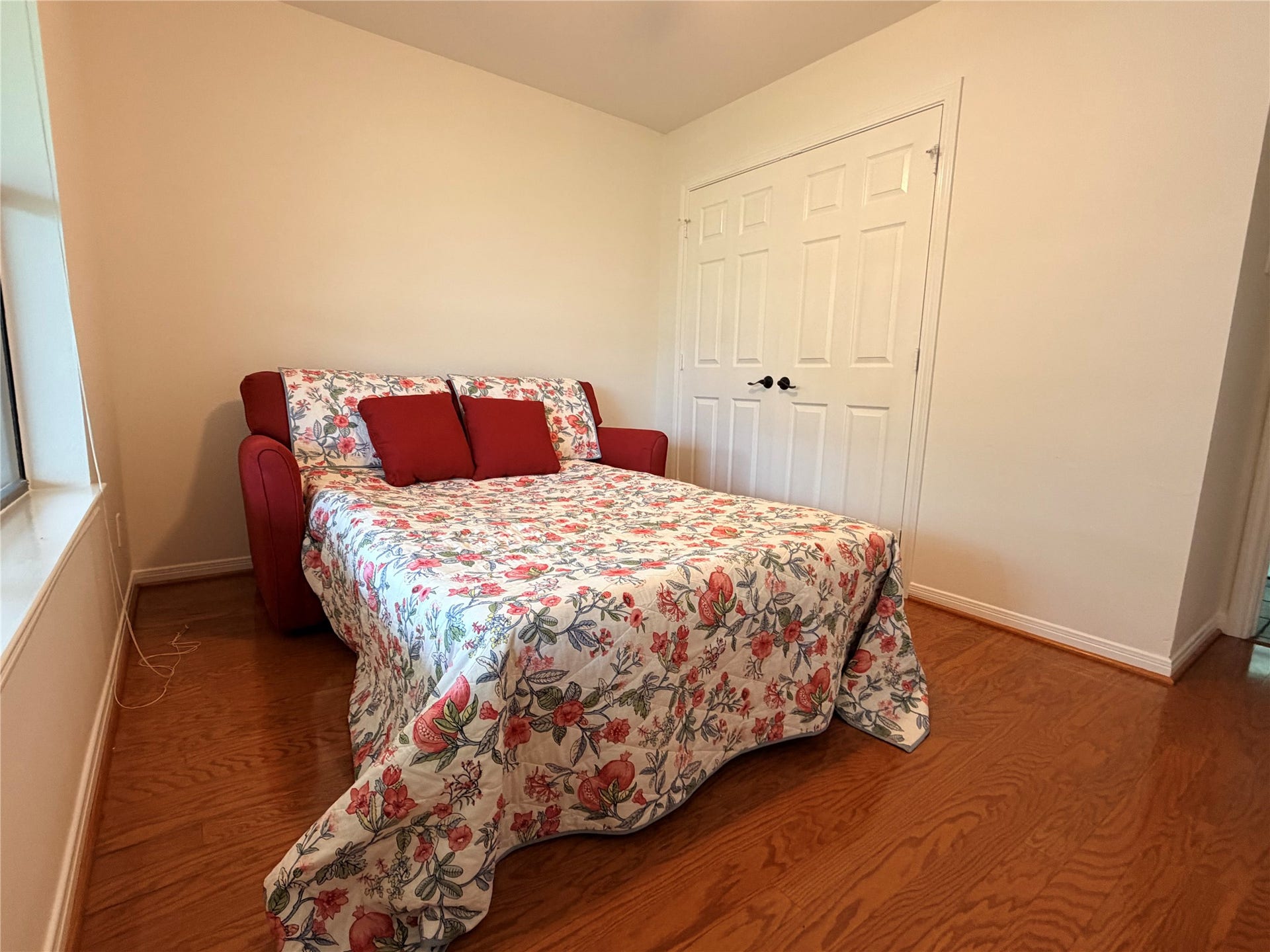 2517 Avenue L, Santa Fe, TX 77510 Bedroom 1