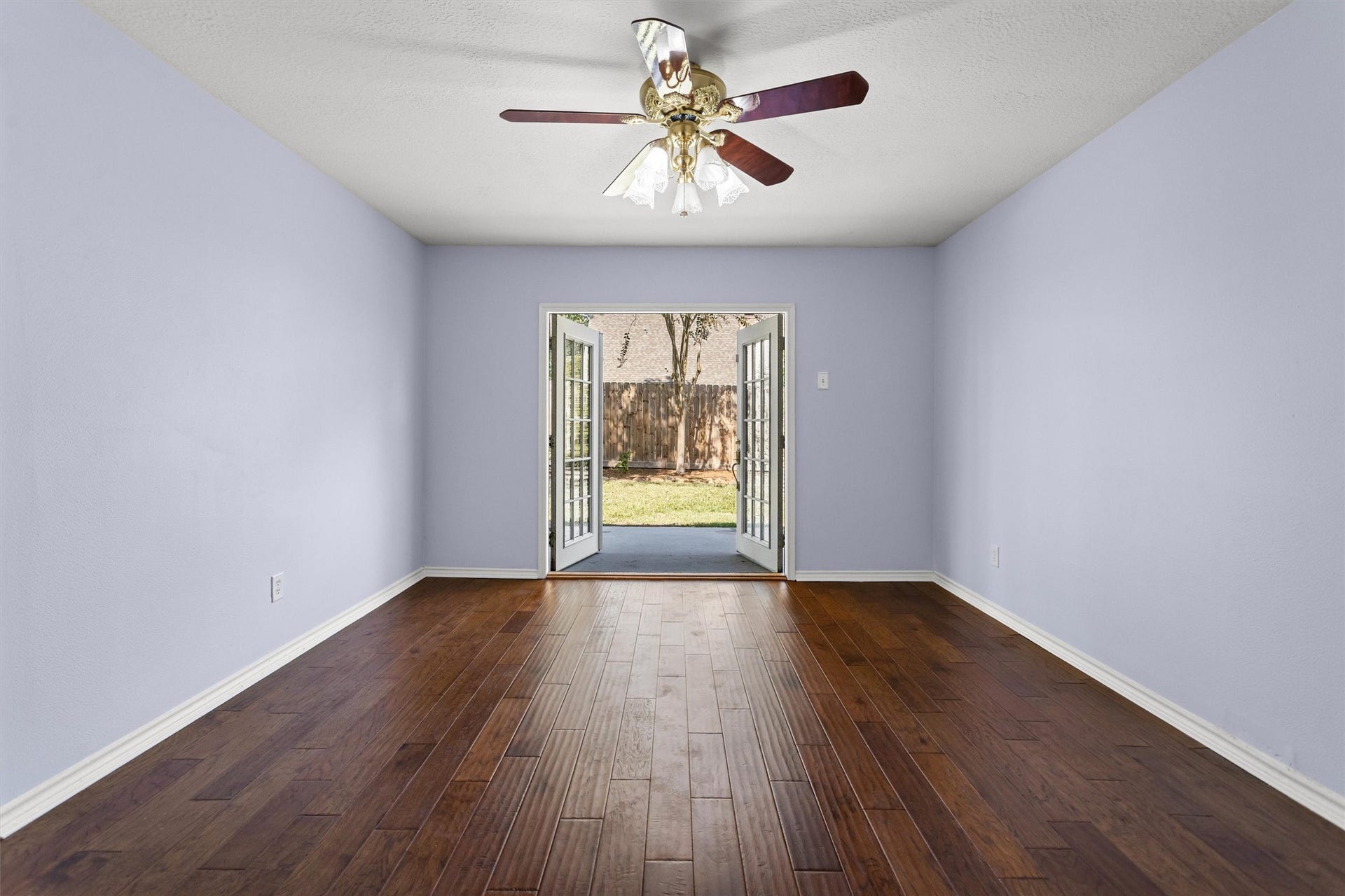 6502 Castle Lane Drive, Houston, TX 77066 Primary Bedroom with Double French Doors