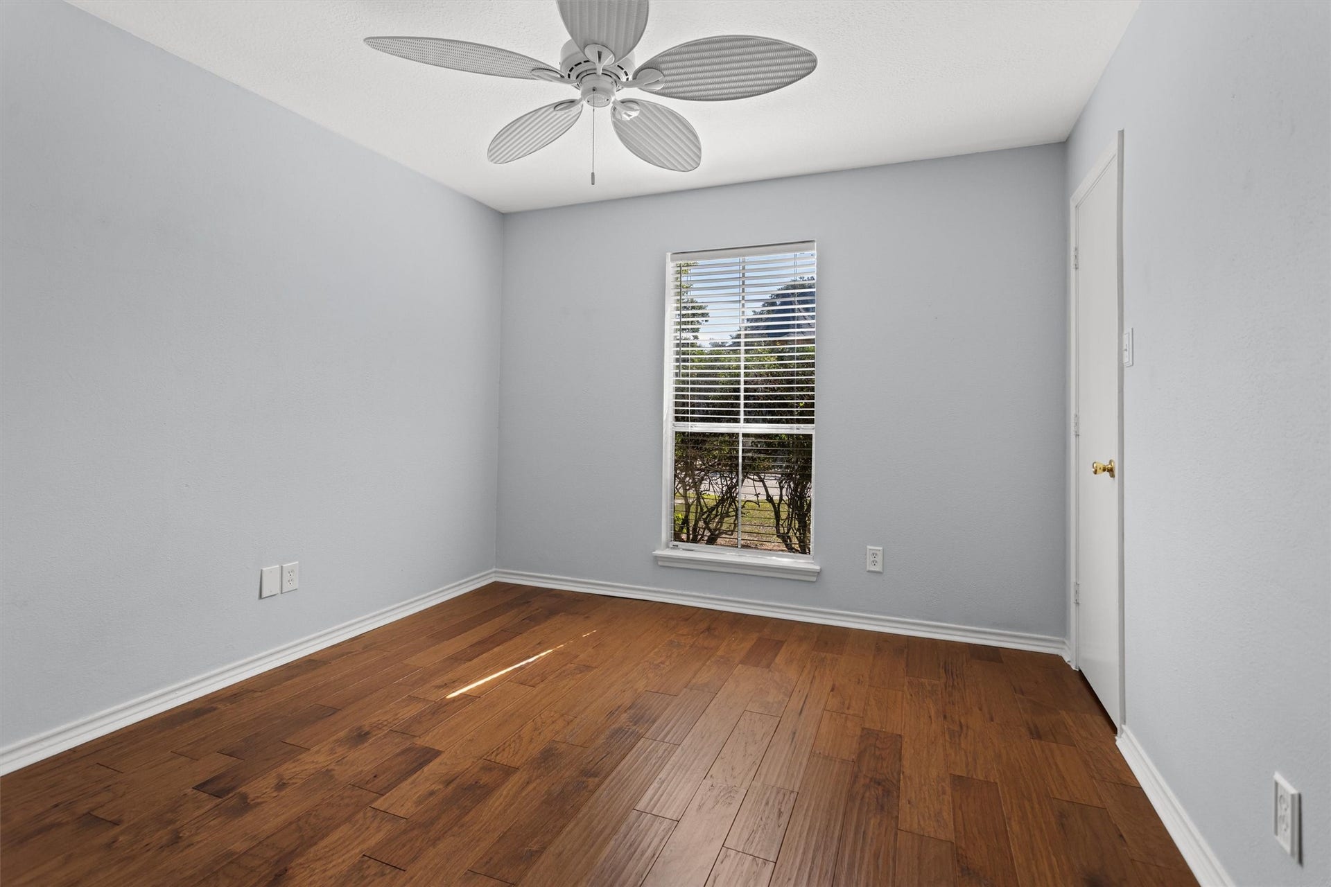 6502 Castle Lane Drive, Houston, TX 77066 4th Bedroom