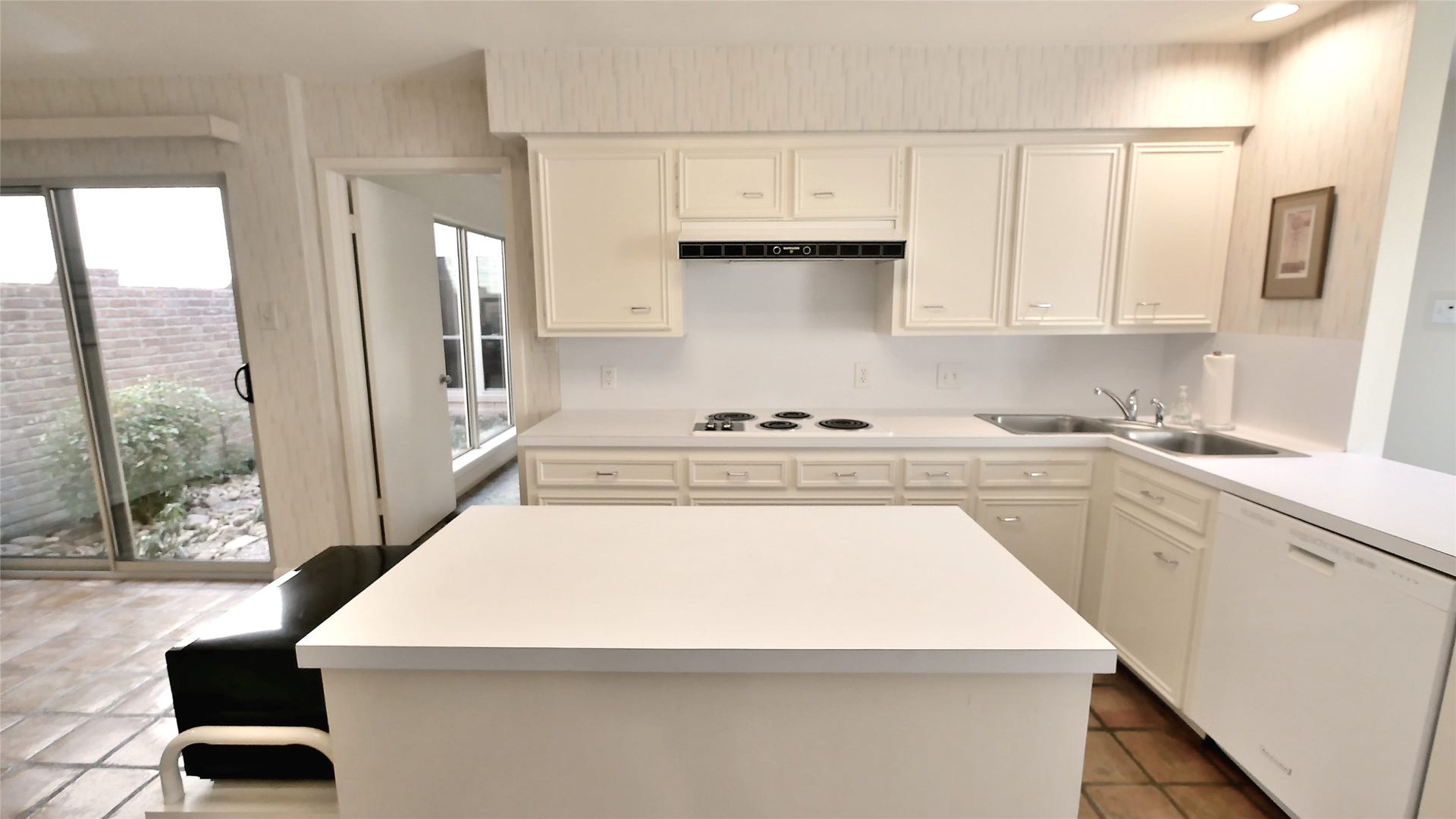 Kitchen and Patio Area