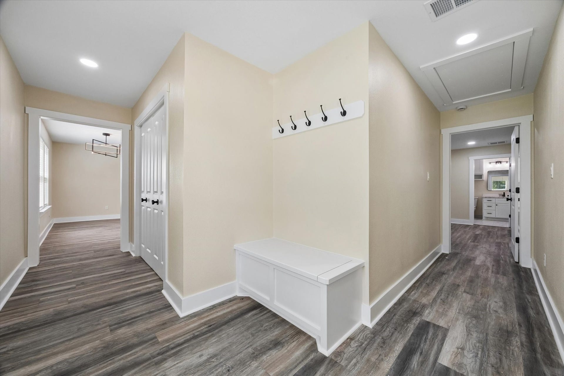 1190 County Road 146, Alvin, TX 77511