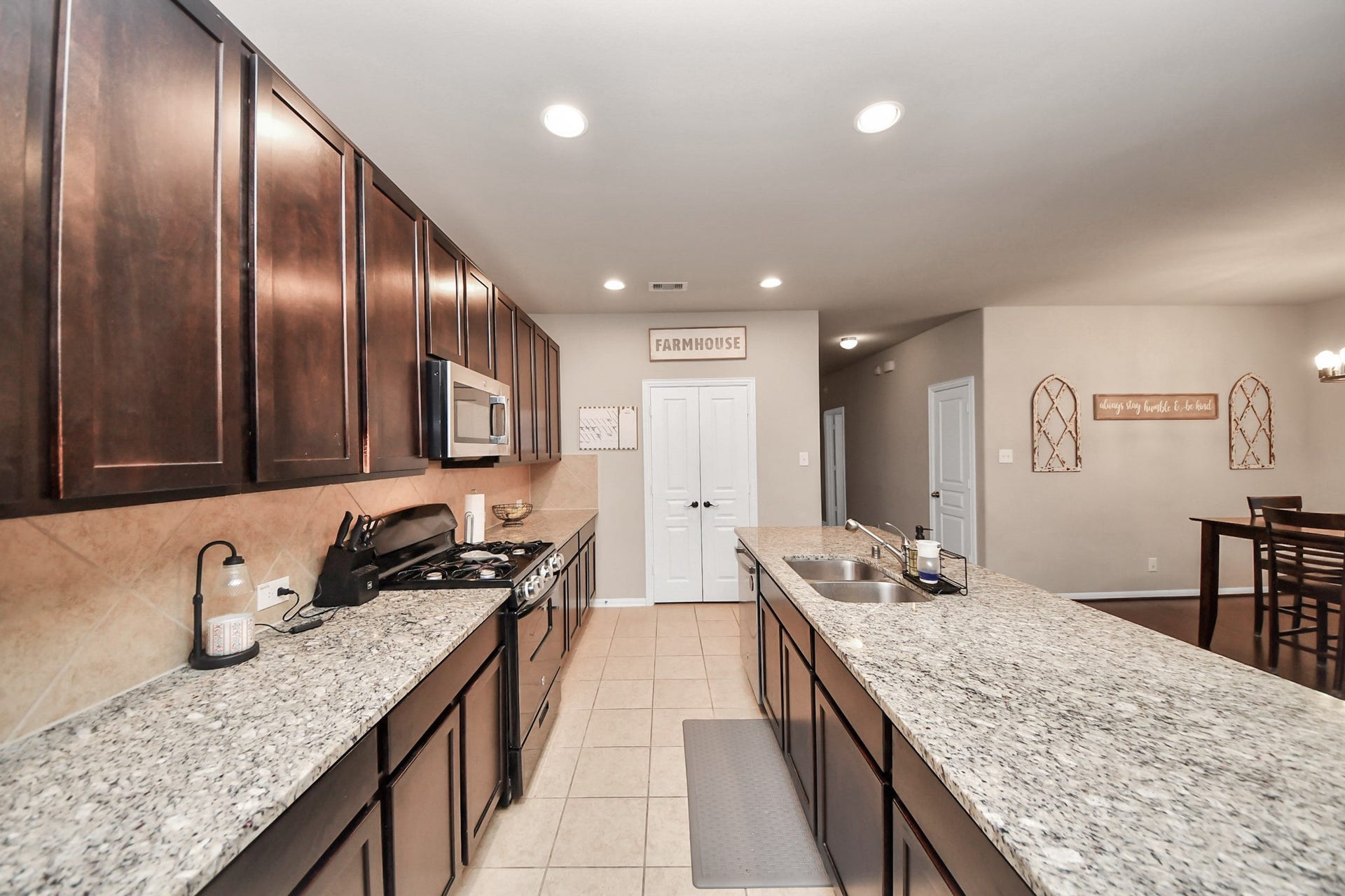 8706 Morning Dove Lane, Baytown, TX 77521 8706 Morning Dove Lane, Baytown, TX 77521